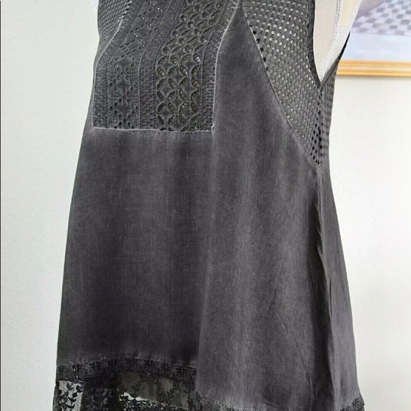NEW Agnes & Dora Eyelet Tunic Sleeveless Gray Embroidered Lace Top-XS (0… - Picture 4 of 12